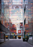 三里屯VILLAGE<br />SANLITUN VILLAGE２