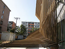 三里屯VILLAGE北区　ノース<br />SANLITUN VILLAGE，NORTH SITE，NORTH BUILDING<br />三里屯VILLAGE南区　The Wave<br />SANLITUN VILLAGE，SOUTH SITE，THE WAVE１