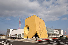 日進市立図書館<br />NISSHIN CITY LIBRARY１